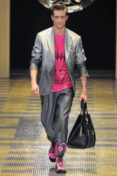 Look 42